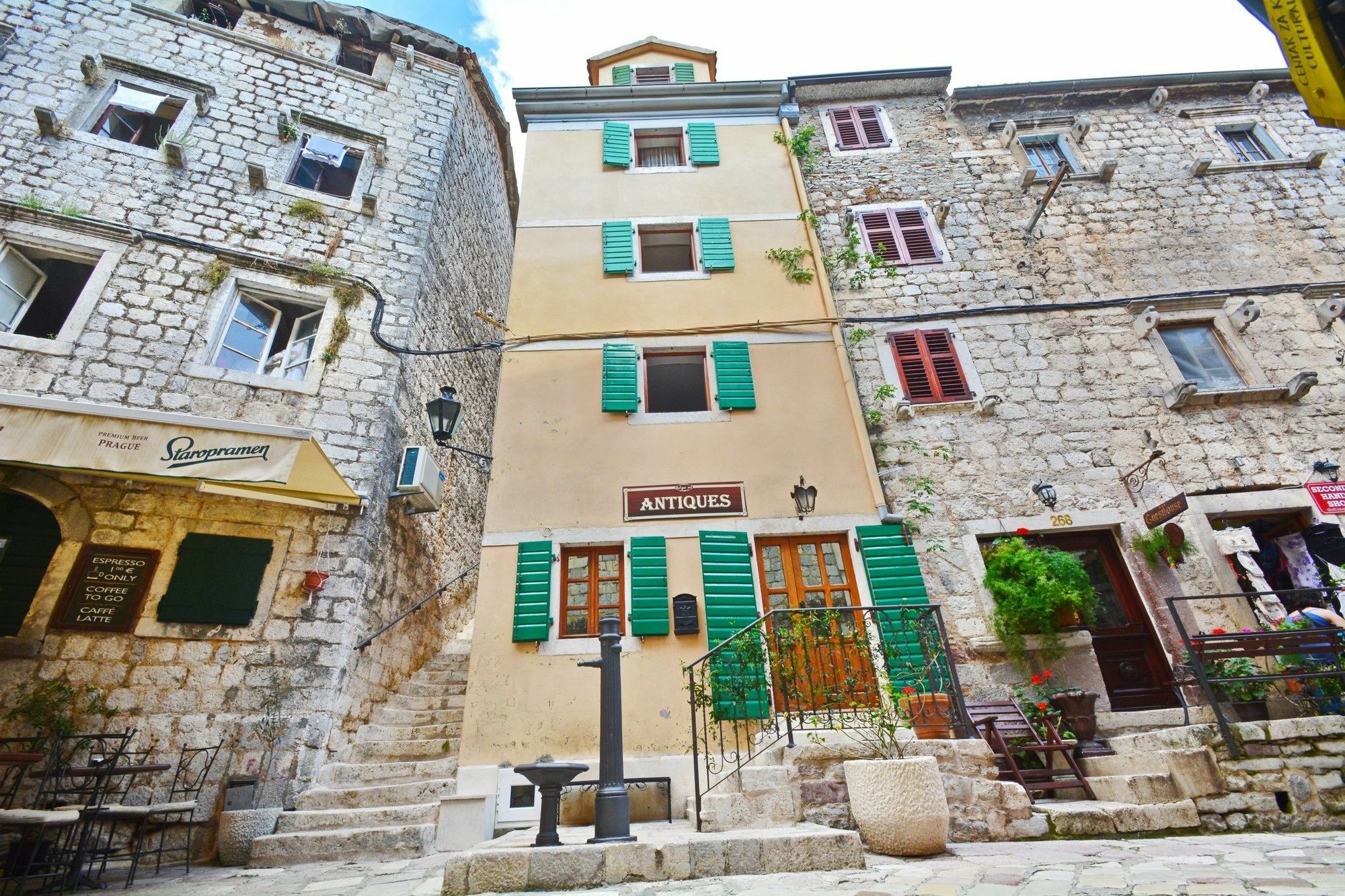 Studios Belvi Kotor Exterior photo